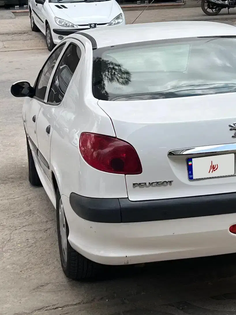 پژو ۲۰۶ صندوق دار v8 - 1393