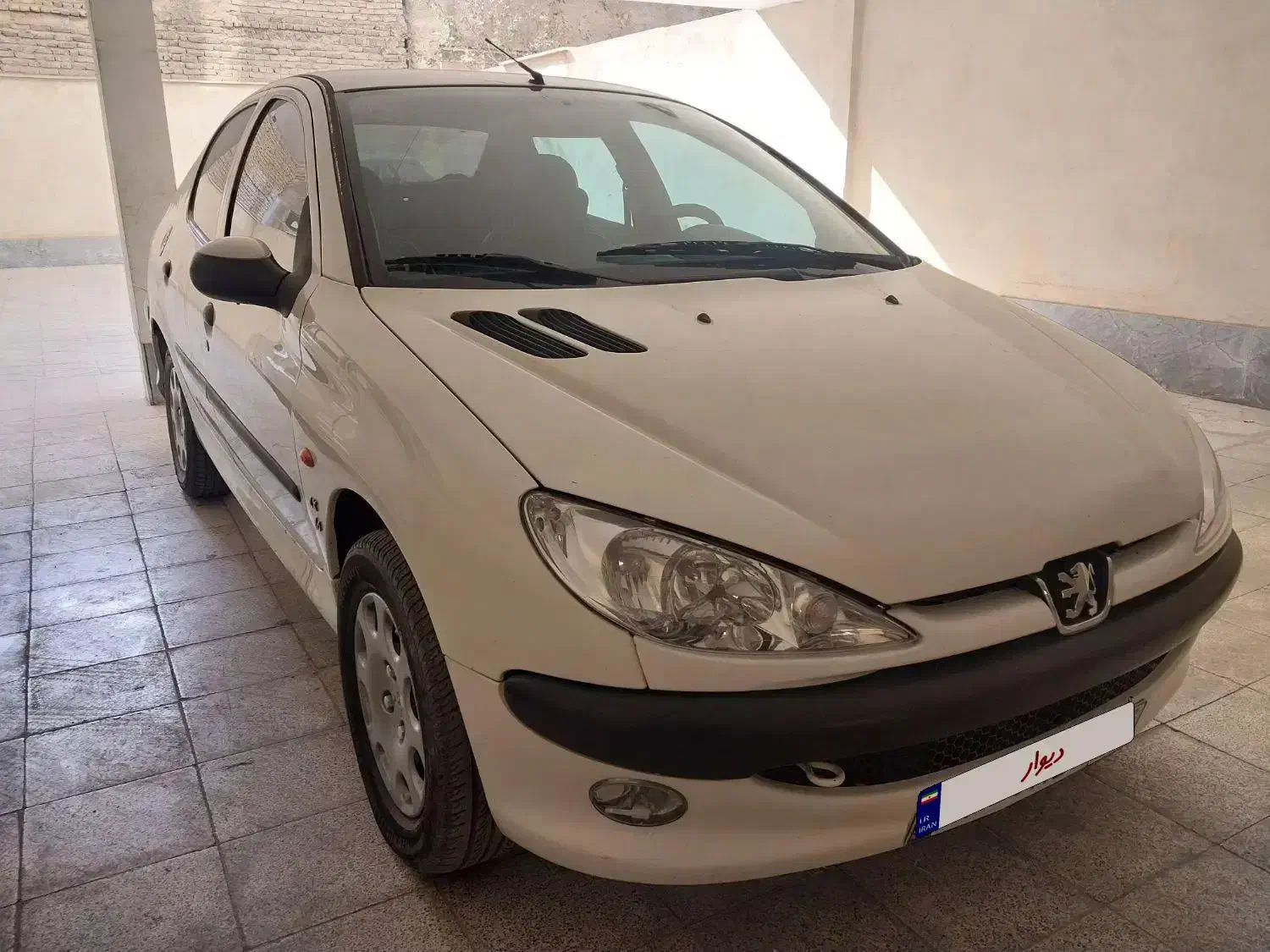 پژو ۲۰۶ صندوق دار v8 - 1388