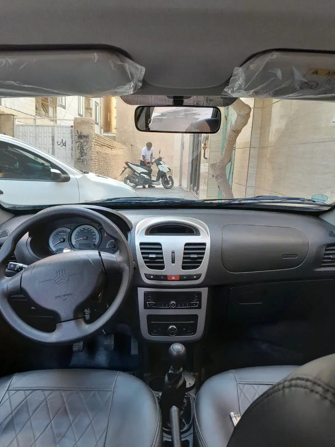 کوییک R دنده‌ای - 1401