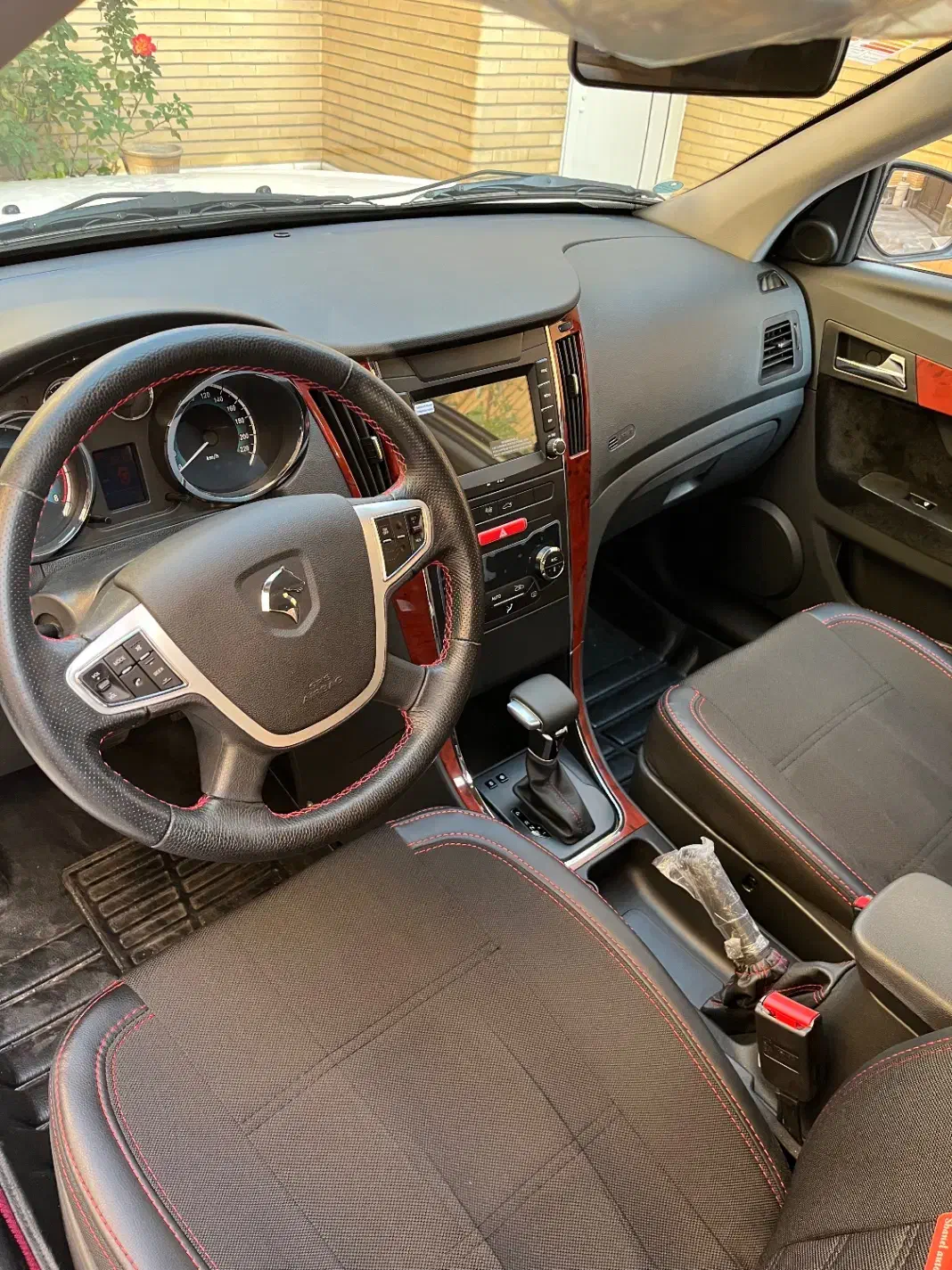 دنا پلاس توربو اتوماتیک - 1402