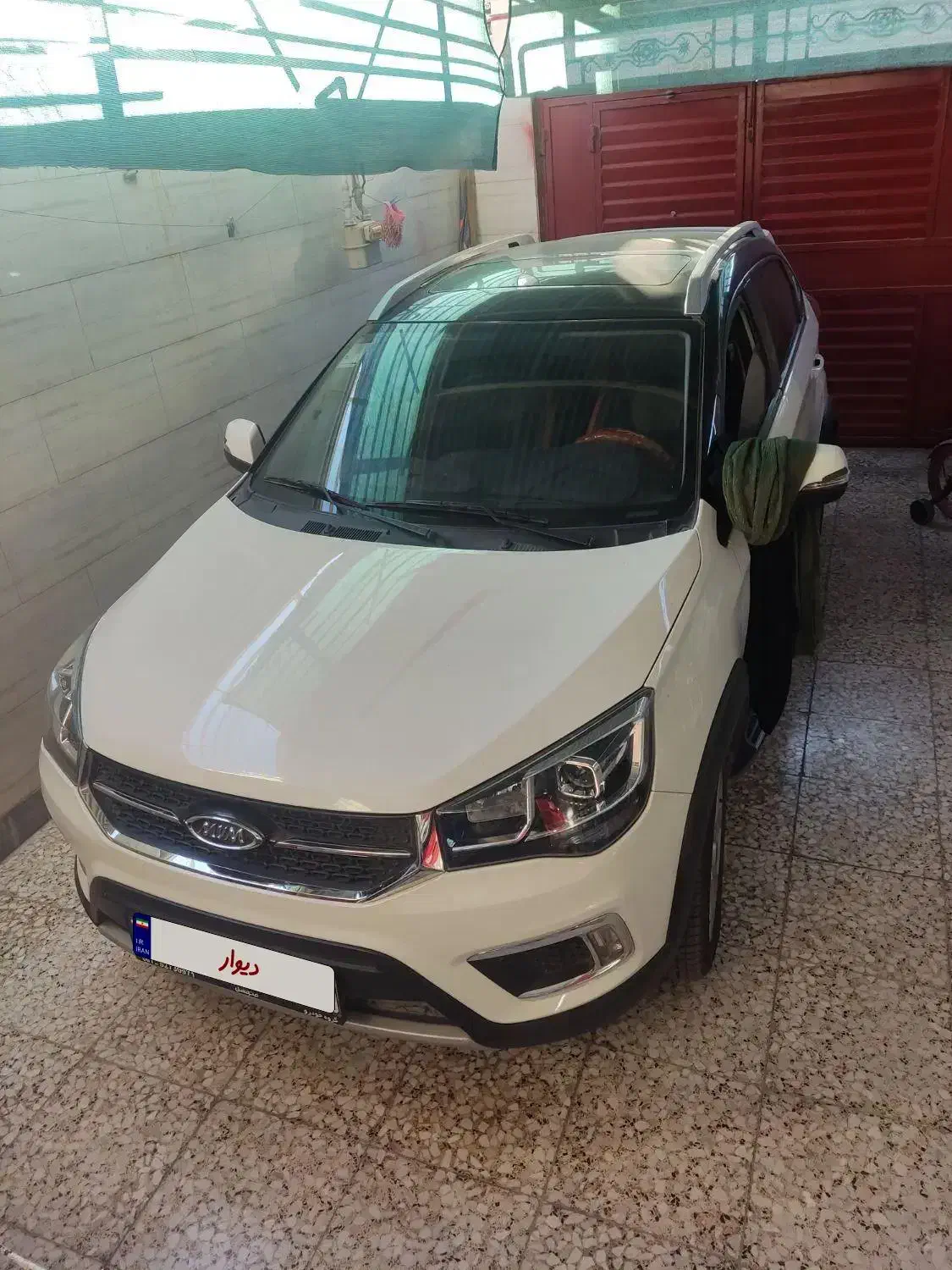 خودرو ام وی ام، X22 آگهی ann_20985216