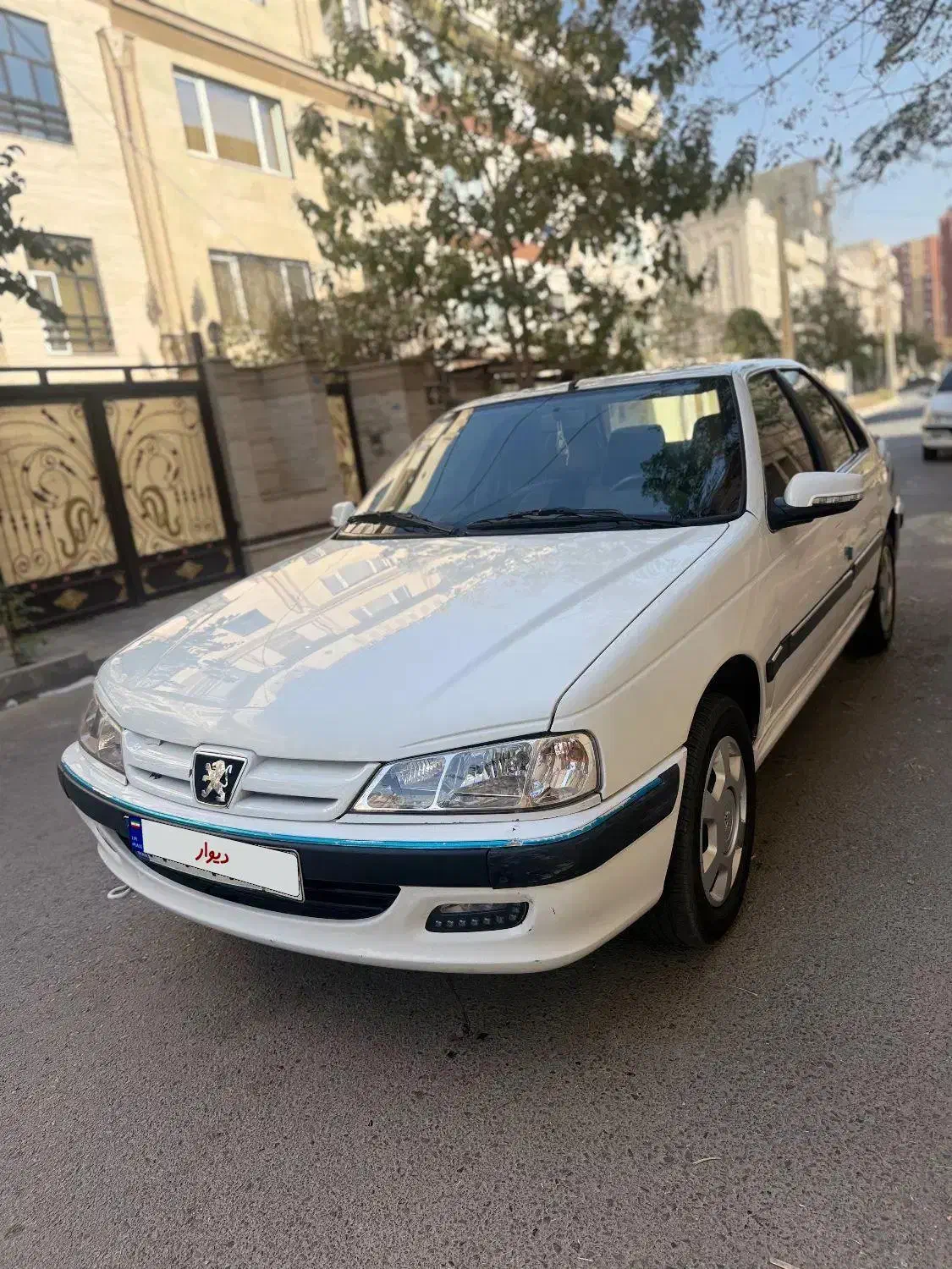 پژو پارس XU7P - 1402