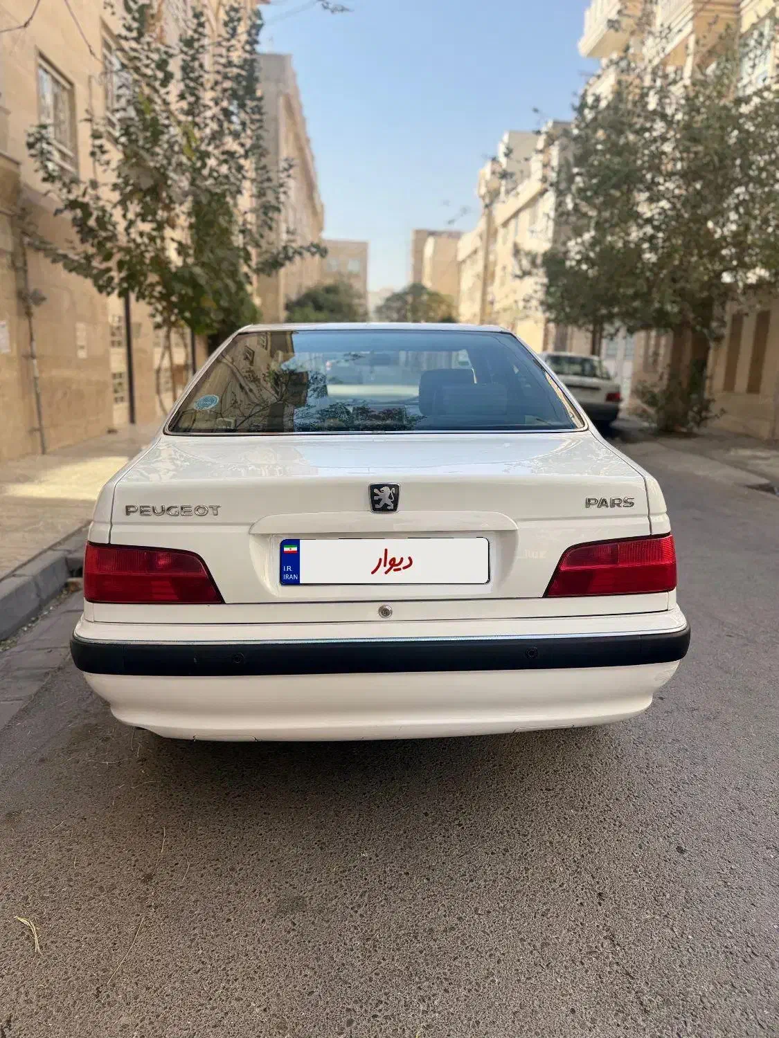 پژو پارس XU7P - 1402