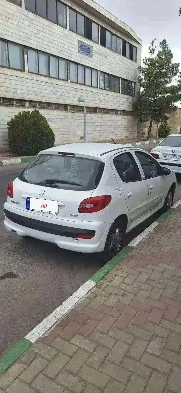 پژو 207 اتوماتیک TU5P - 1403