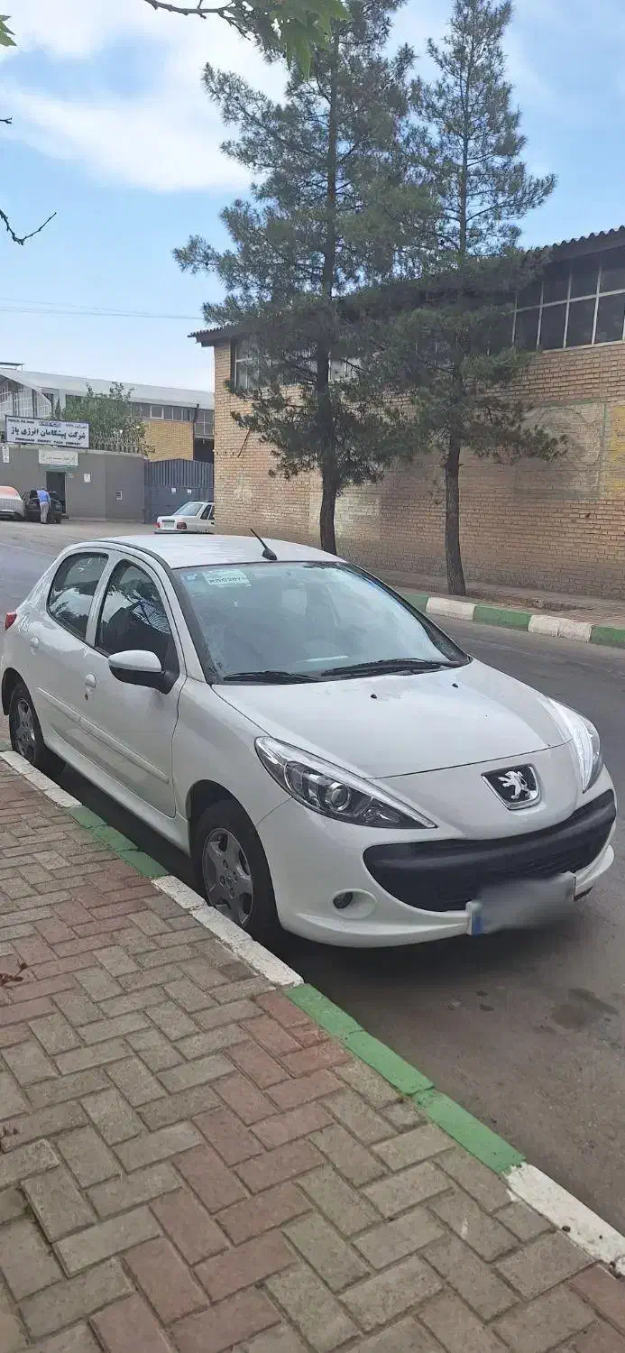 پژو 207 اتوماتیک TU5P - 1403