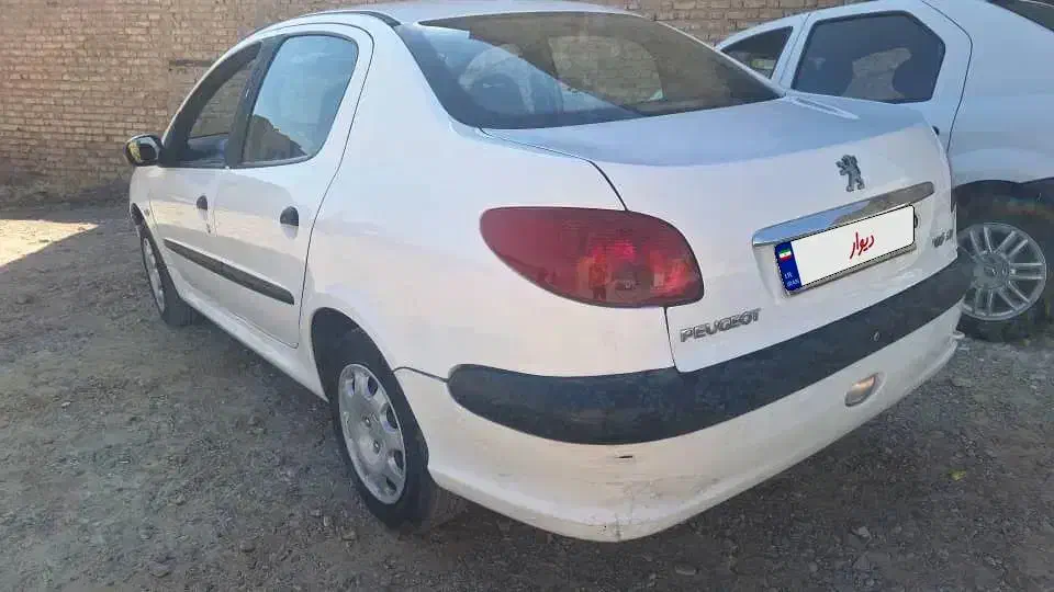 پژو ۲۰۶ صندوق دار v20 - 1390