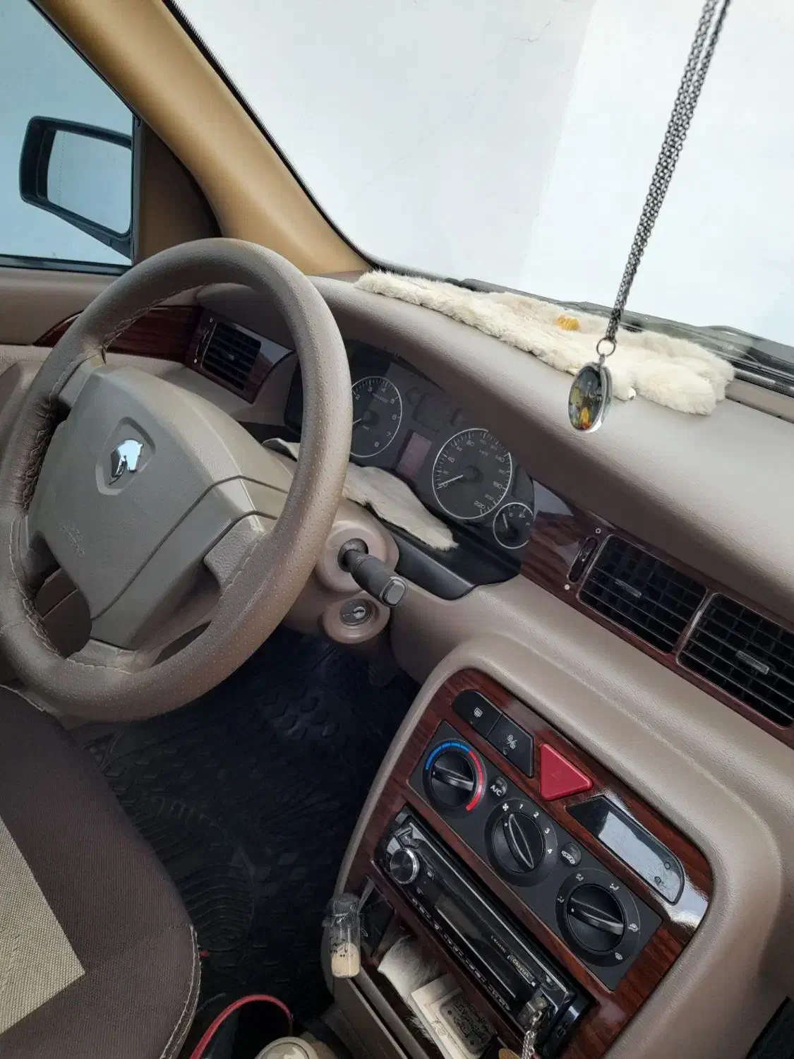 سمند LX XU7 - 1395