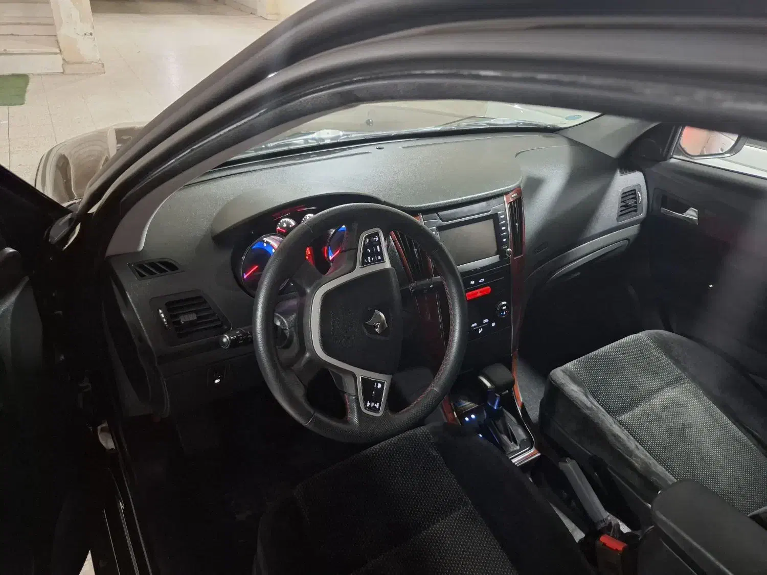 دنا پلاس توربو اتوماتیک - 1402