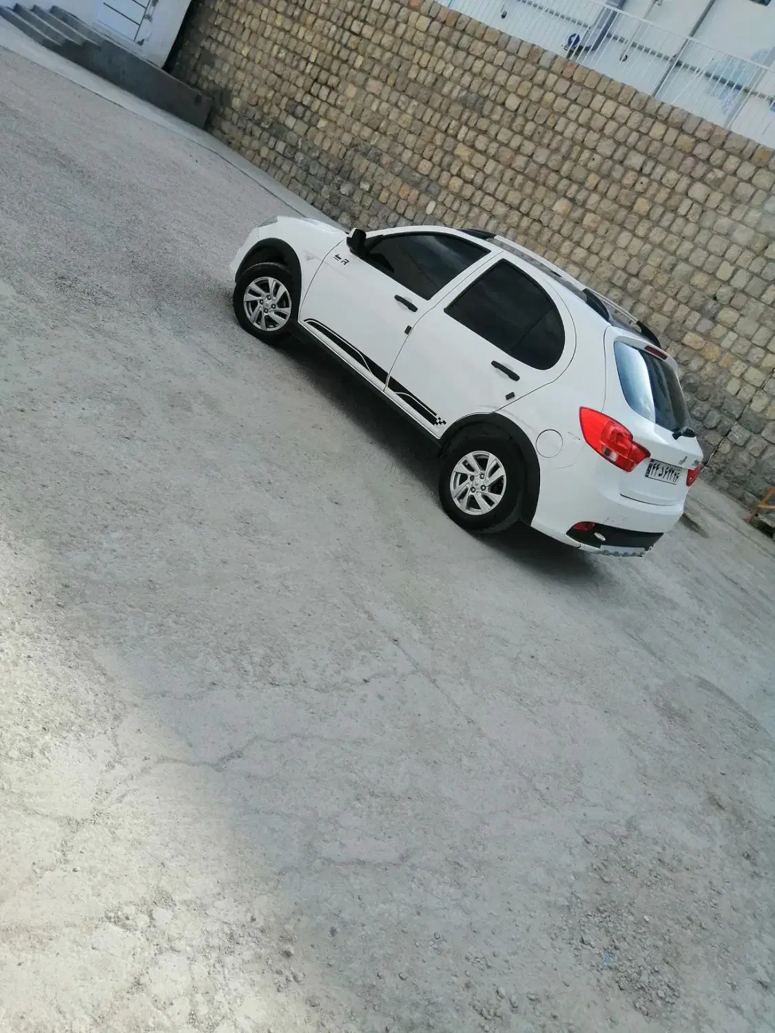 خودرو کوییک، R آگهی ann_20986159