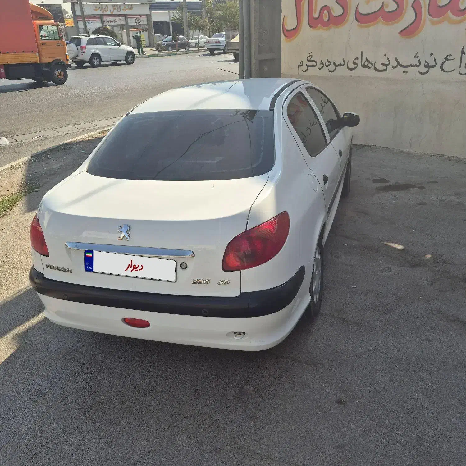 خودرو پژو، ۲۰۶ صندوق دار آگهی ann_20986309