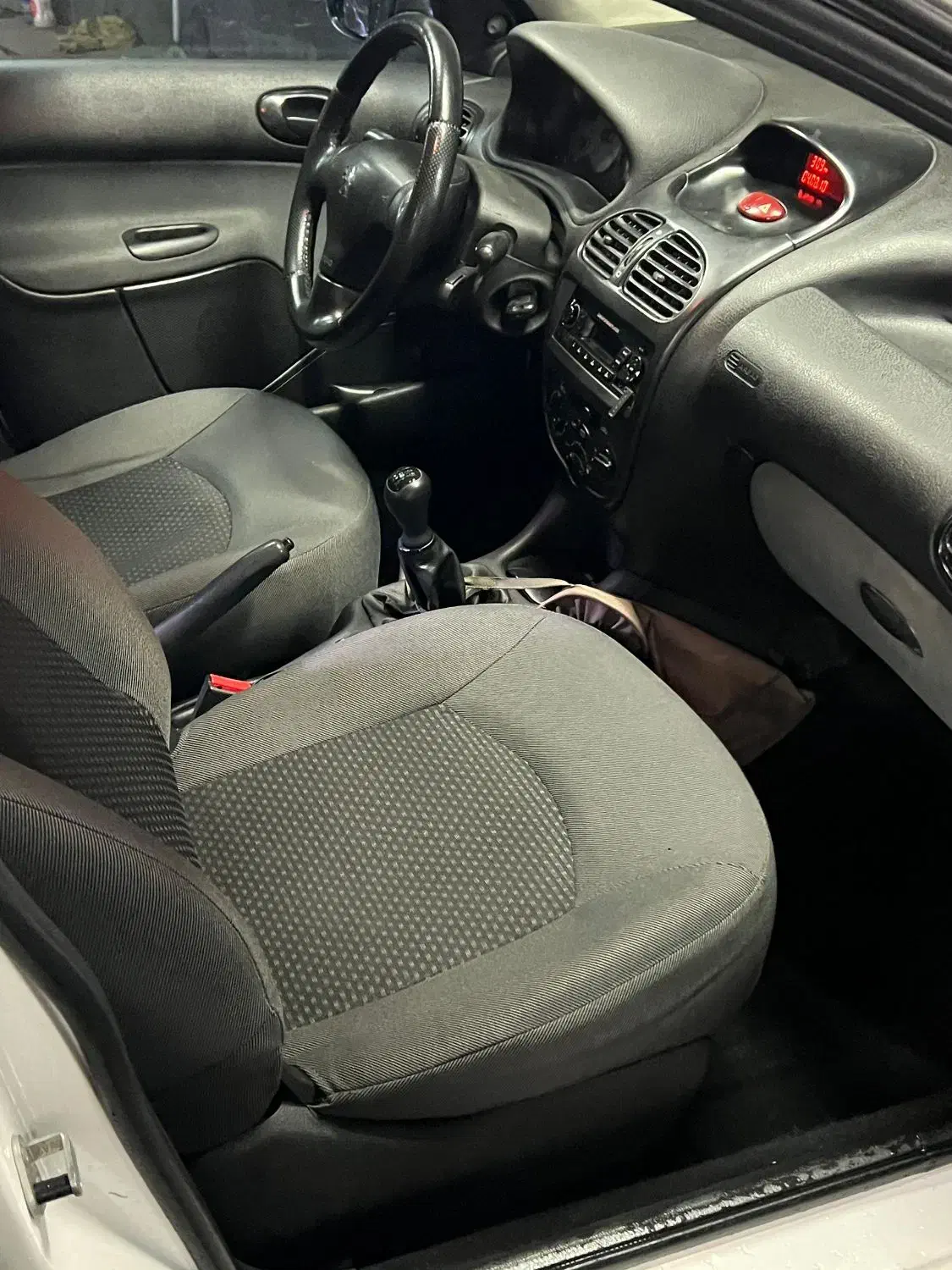 پژو 206 تیپ 2 - 1399