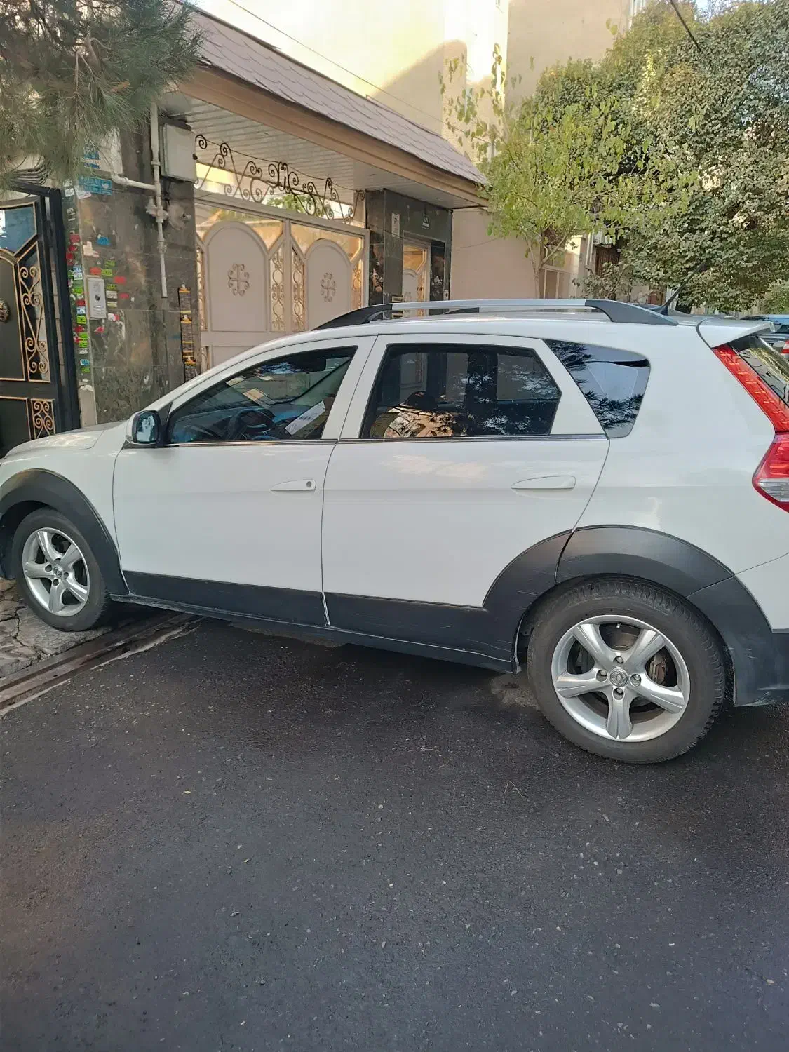 دانگ فنگ H30 کراس اتوماتیک - 1397