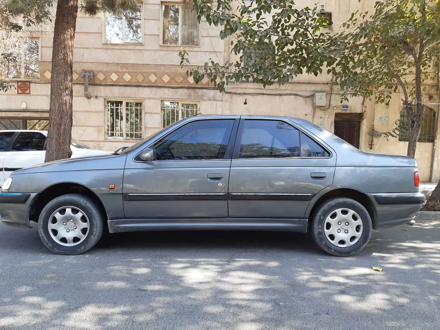 پژو پارس سال - 1389