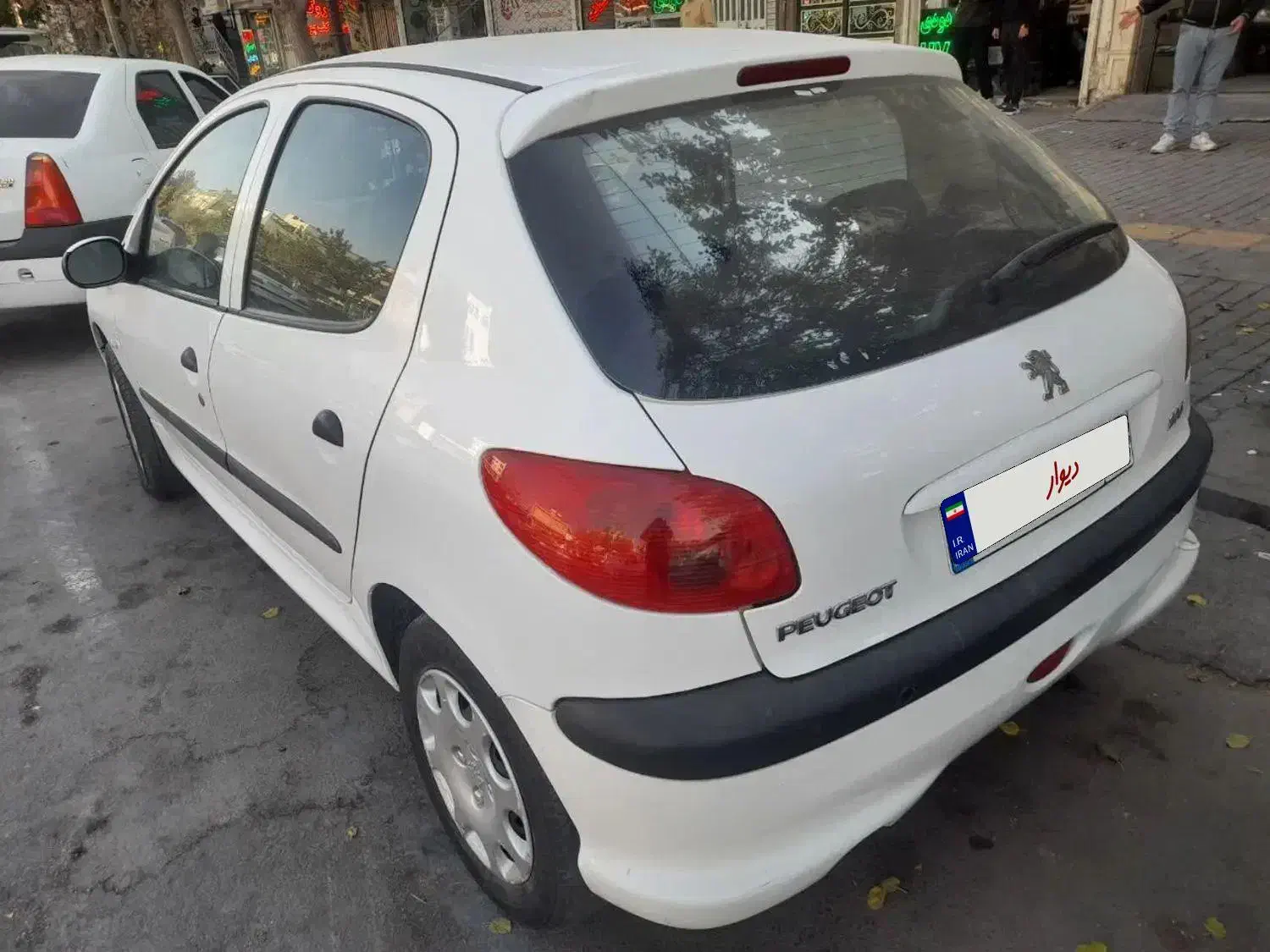 پژو 206 تیپ 3 - 1396