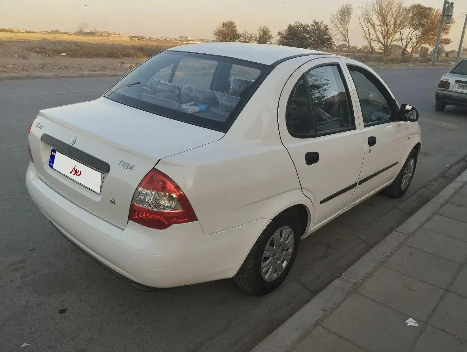 تیبا صندوق دار SX - 1400