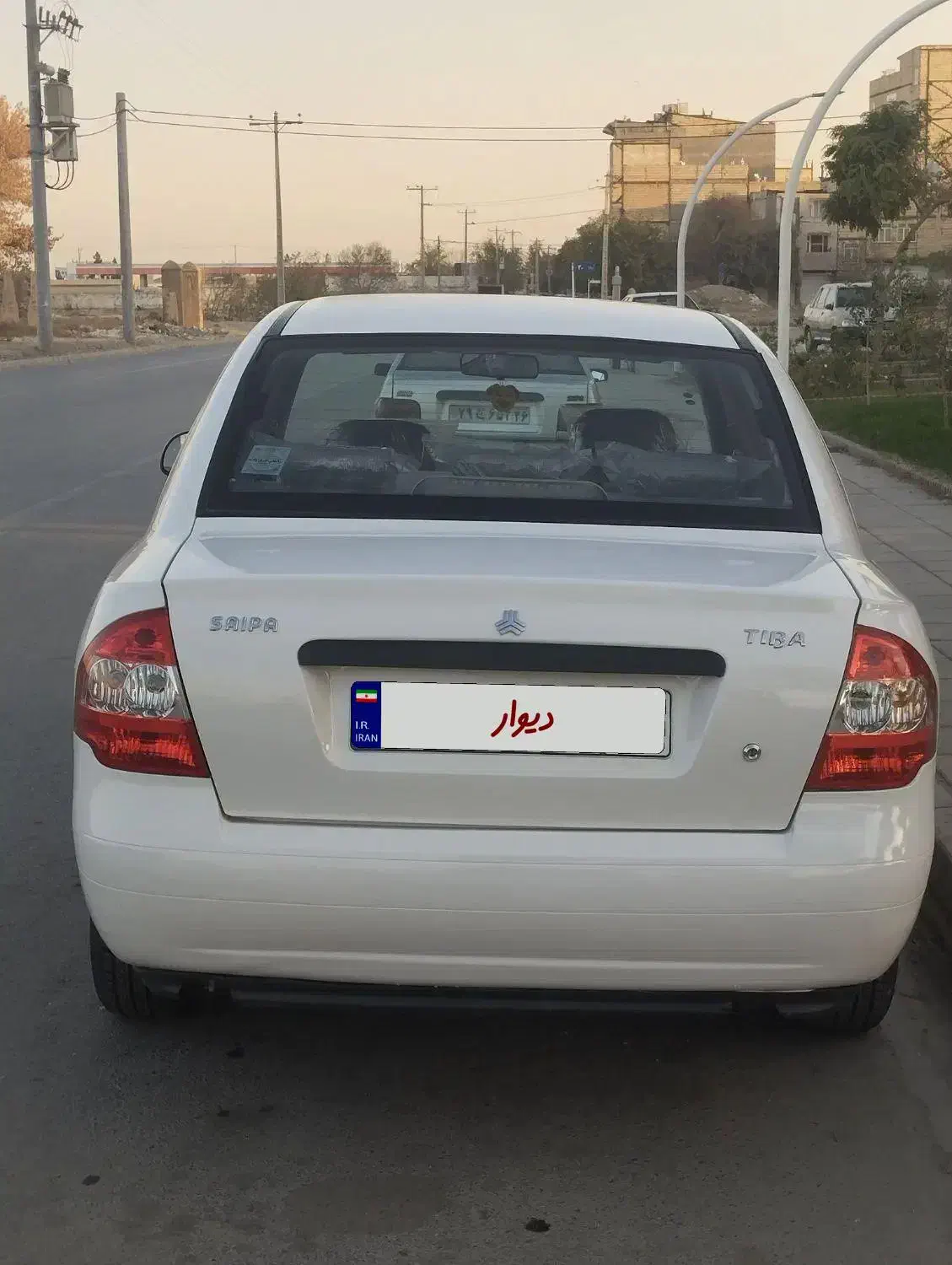 تیبا صندوق دار SX - 1400