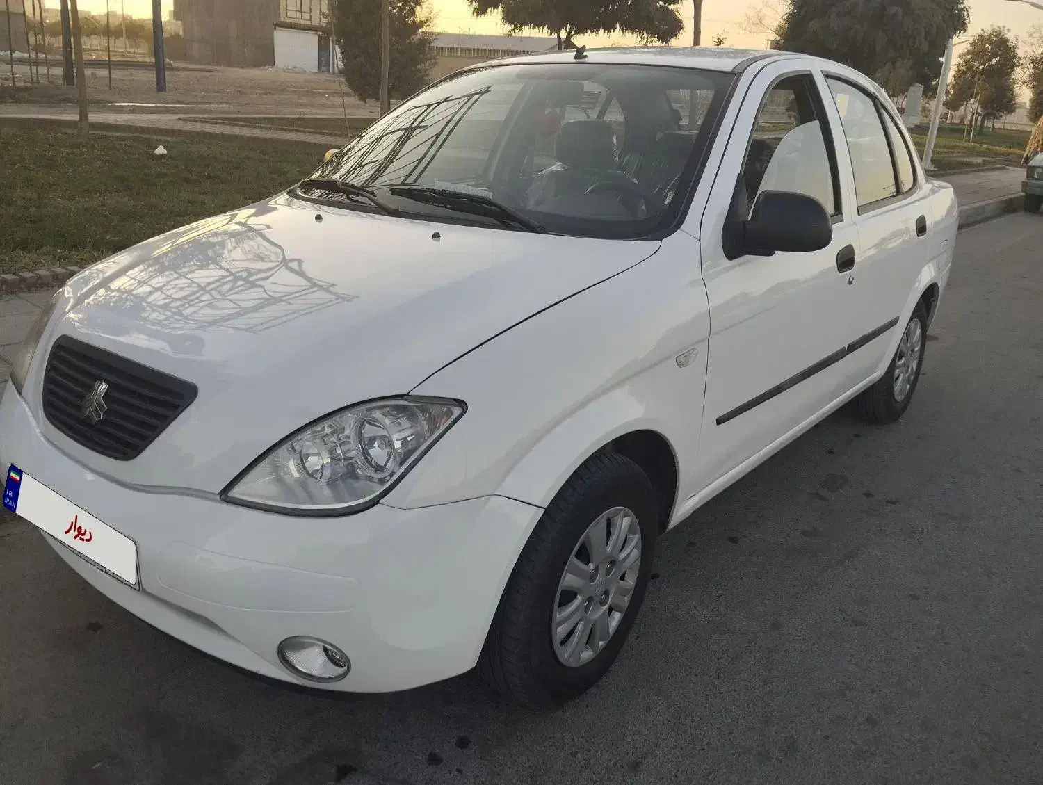 تیبا صندوق دار SX - 1400