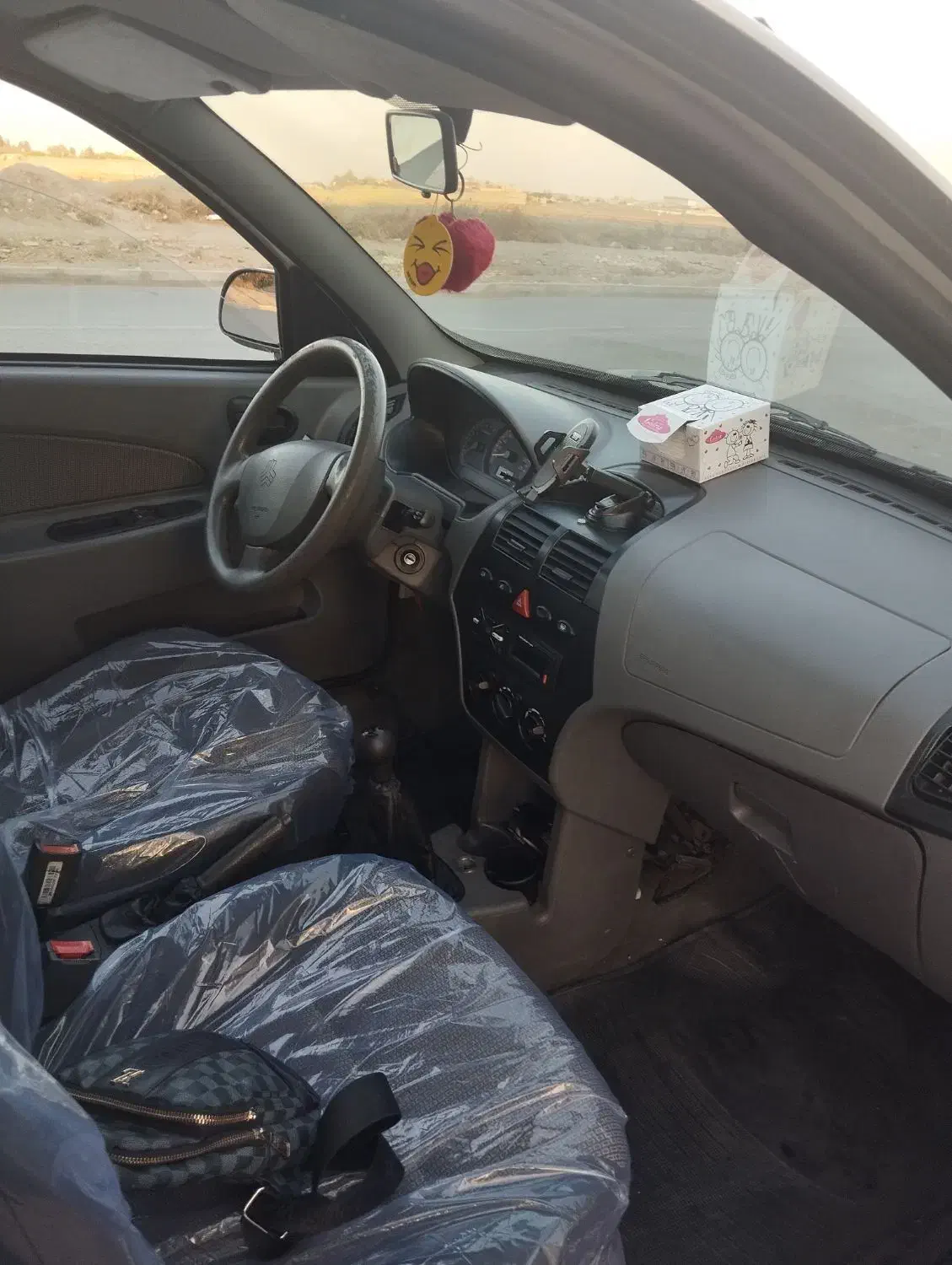 تیبا صندوق دار SX - 1400