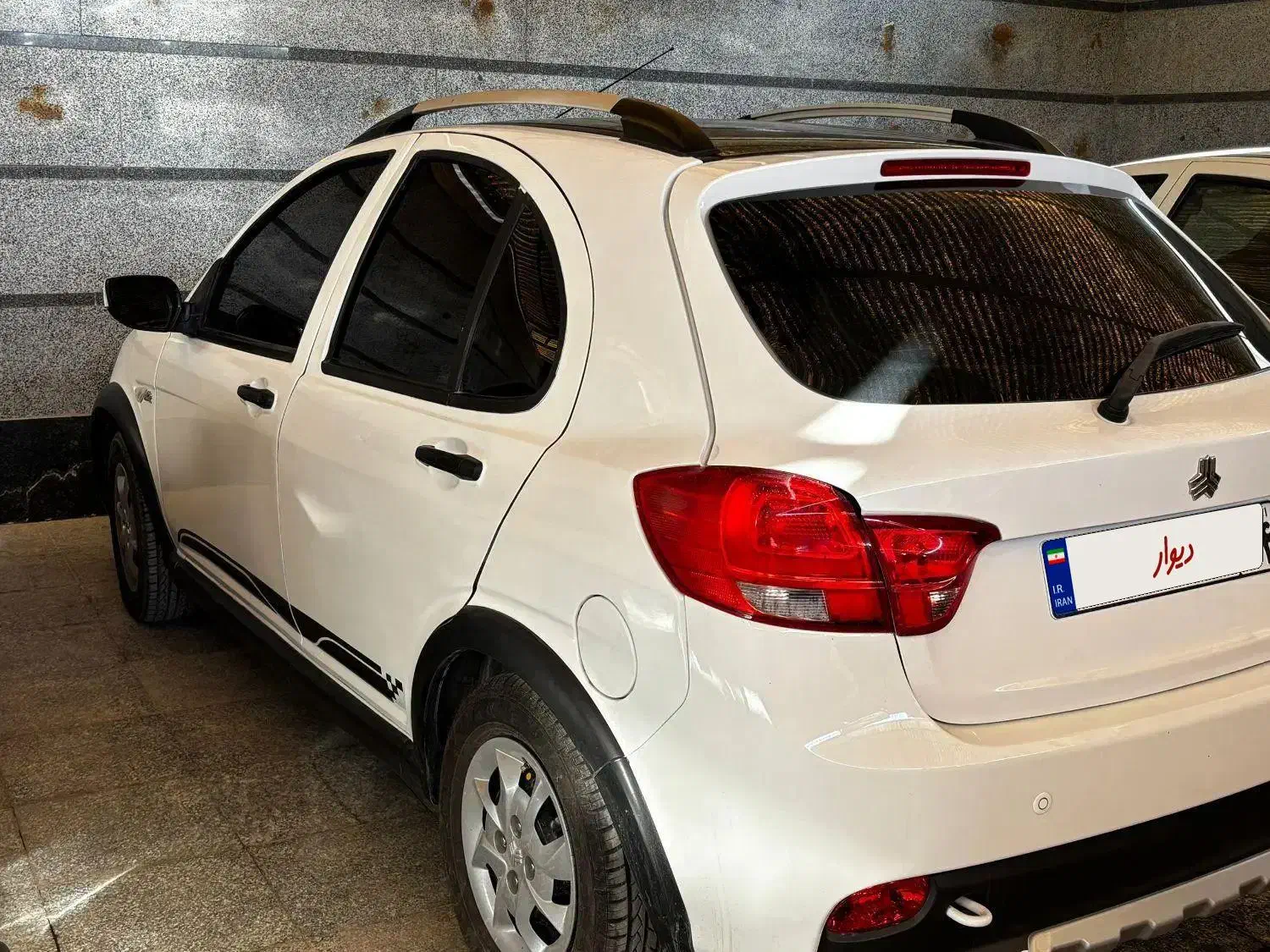 کوییک R دنده‌ای - 1403