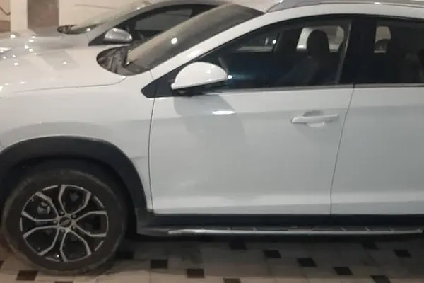 ام وی ام X22 پرو دنده‌ای - 1402