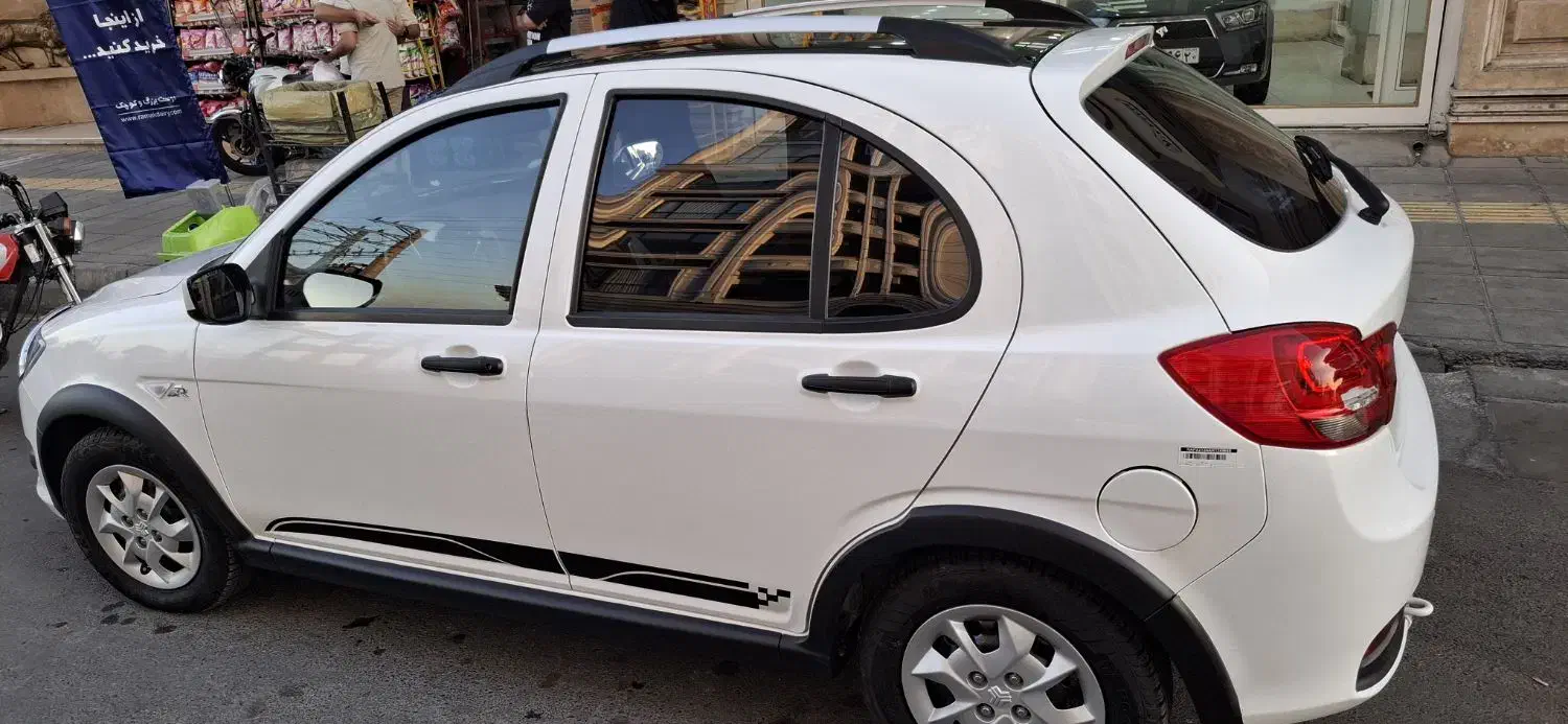 کوییک R دنده‌ای - 1403