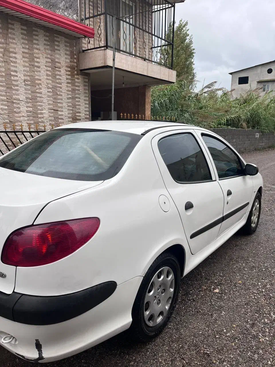 پژو ۲۰۶ صندوق دار v8 - 1398