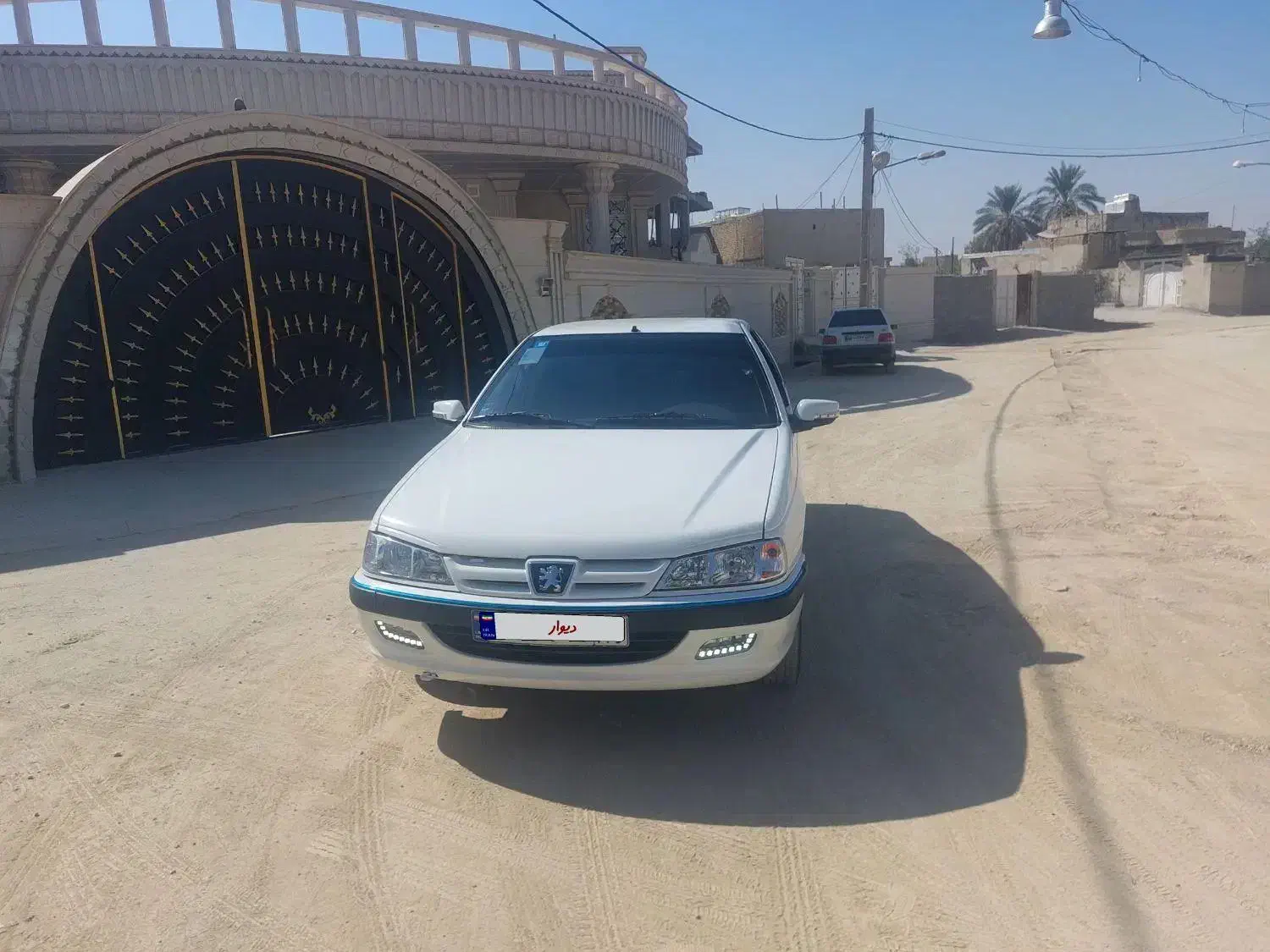 پژو پارس XU7P - 1402