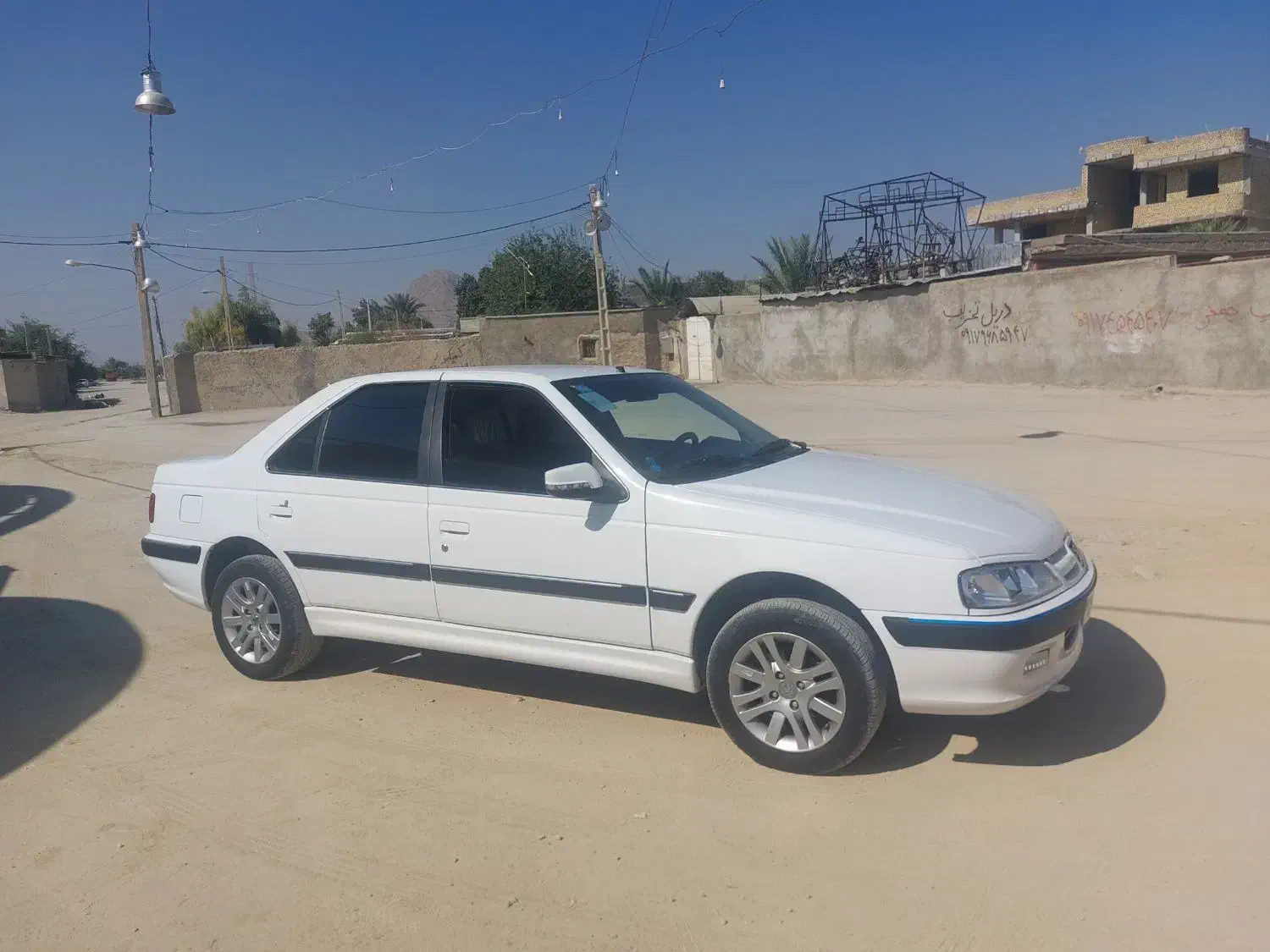 پژو پارس XU7P - 1402