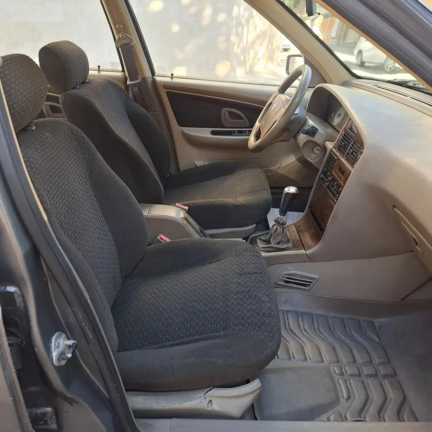 پژو پارس سال - 1393