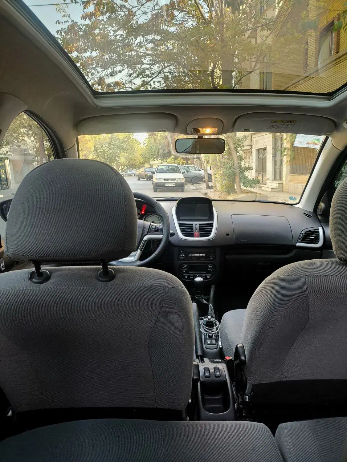 پژو 207 پانوراما دنده‌ای - 1400