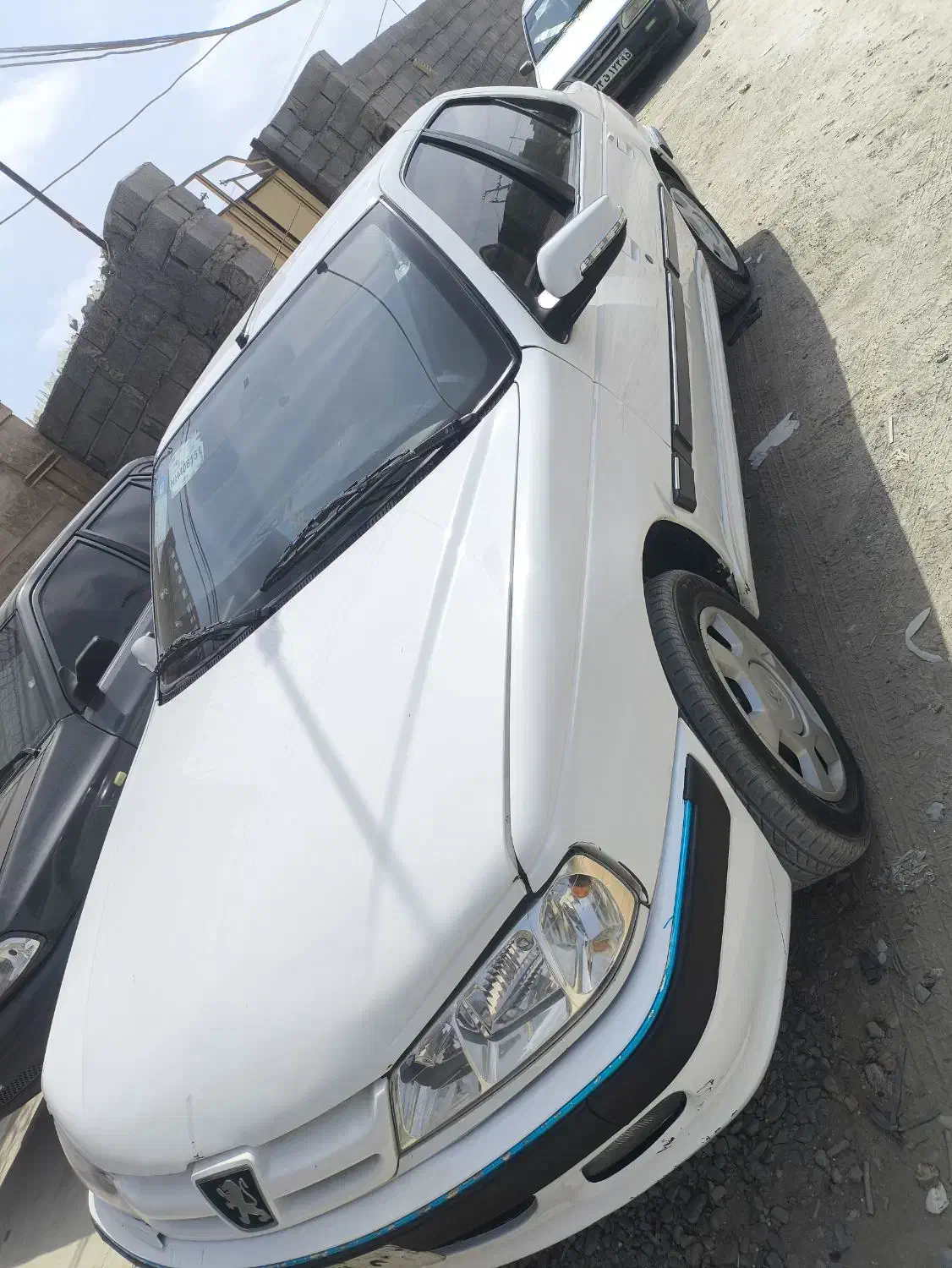 پژو پارس XU7P - 1401