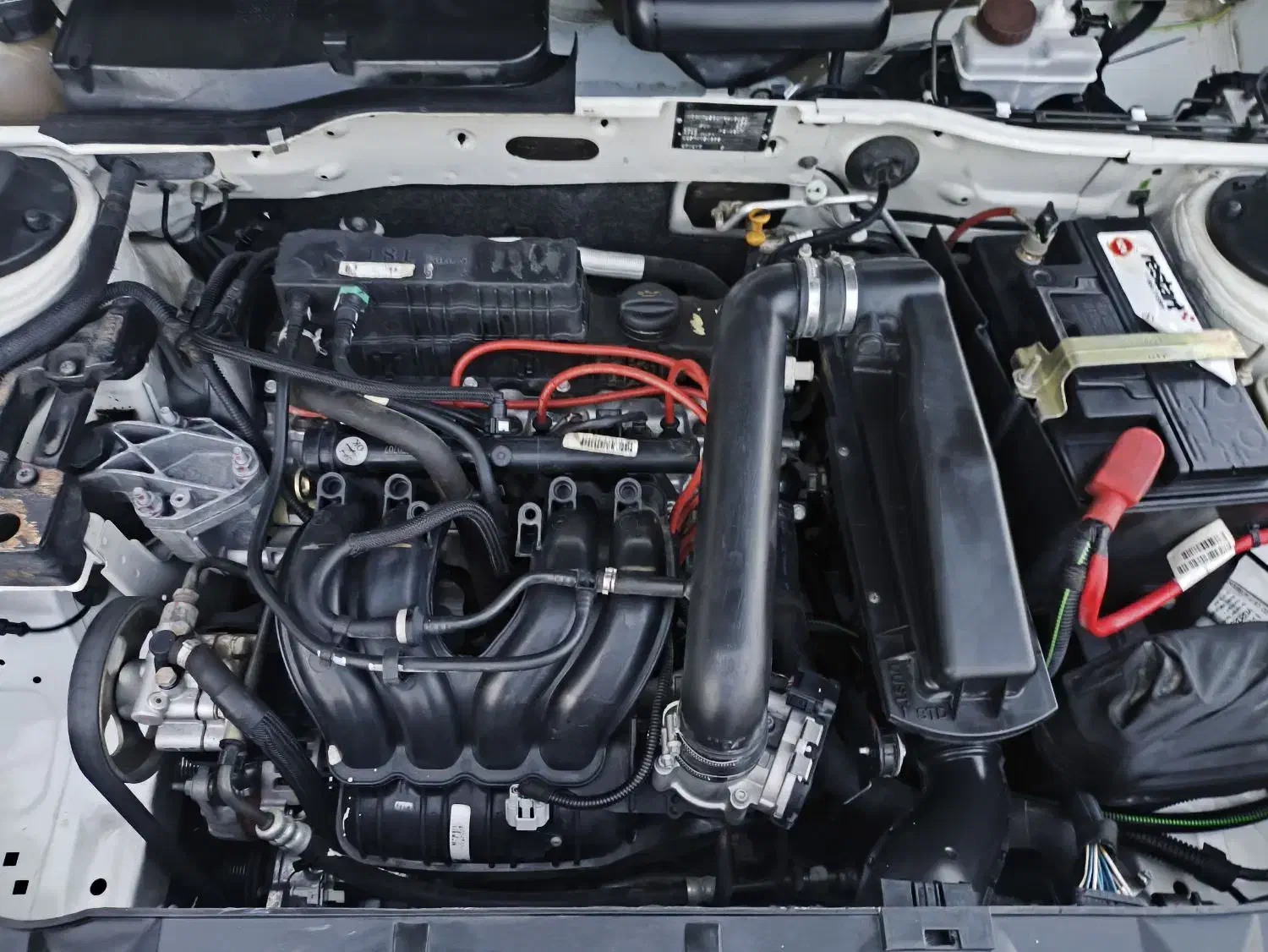 پژو پارس XU7P - 1401