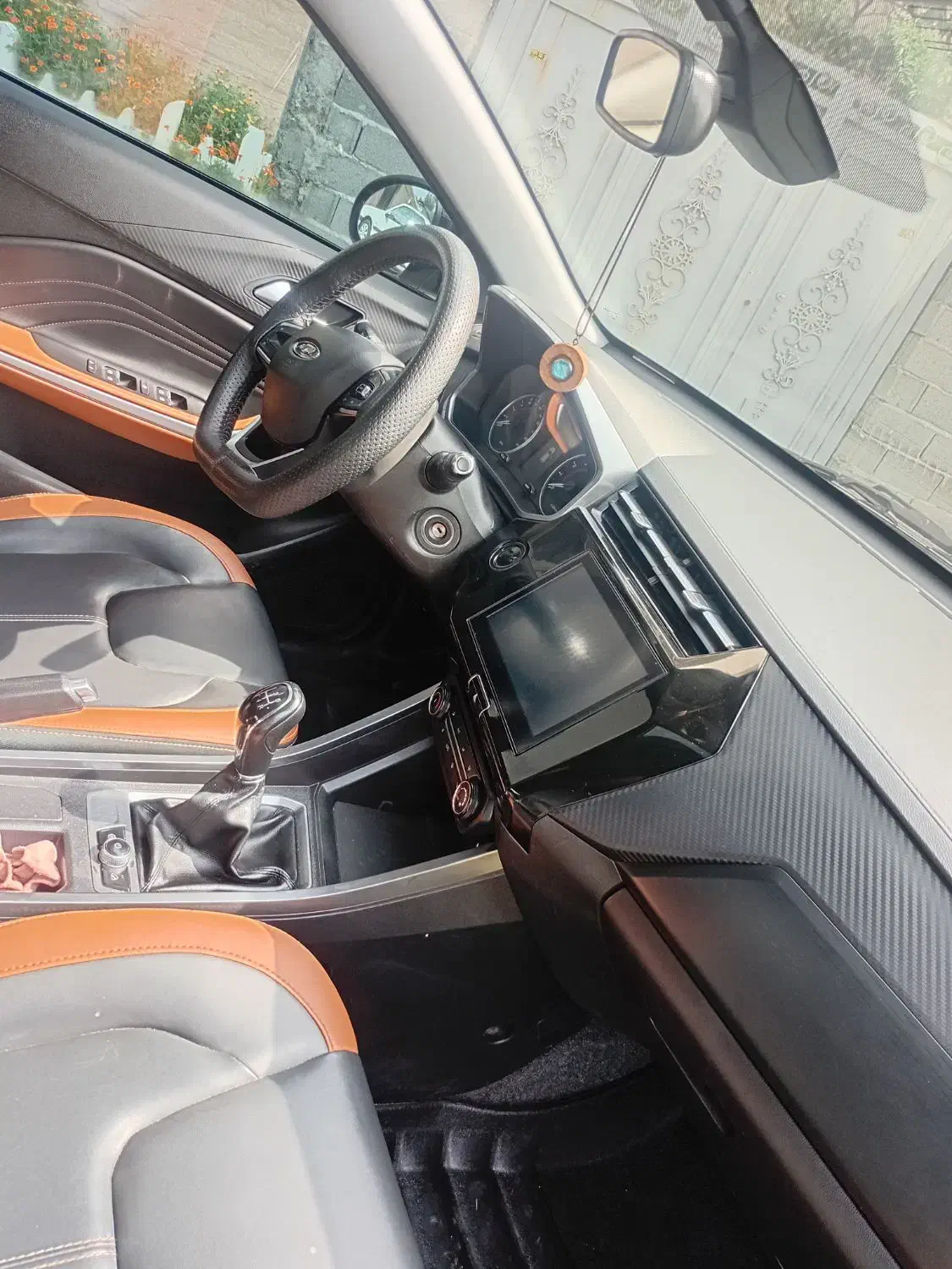 ام وی ام X22 پرو دنده‌ای - 1402