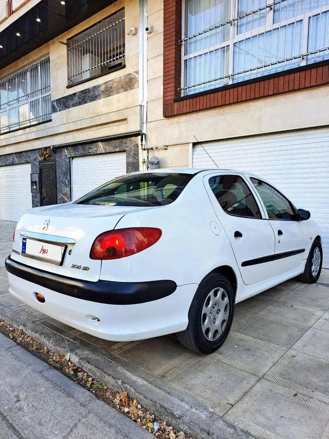 پژو ۲۰۶ صندوق دار v8 - 1389