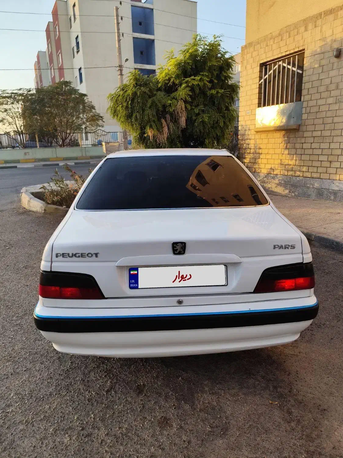 پژو پارس XU7P - 1402