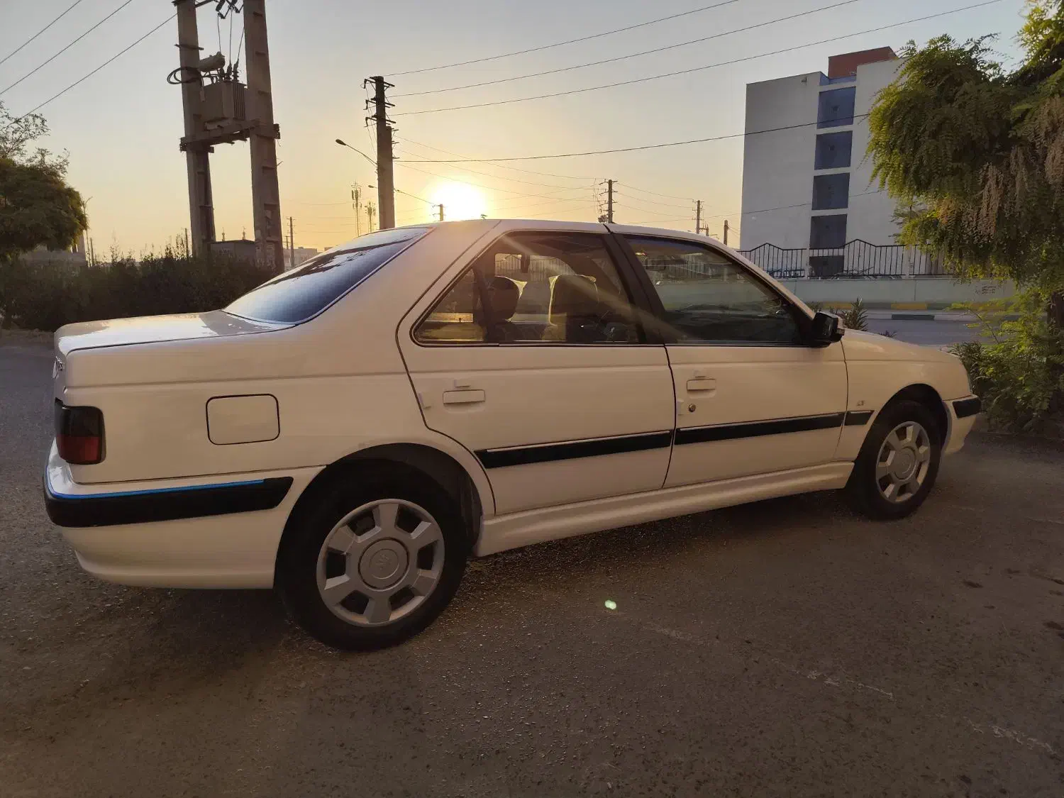 پژو پارس XU7P - 1402