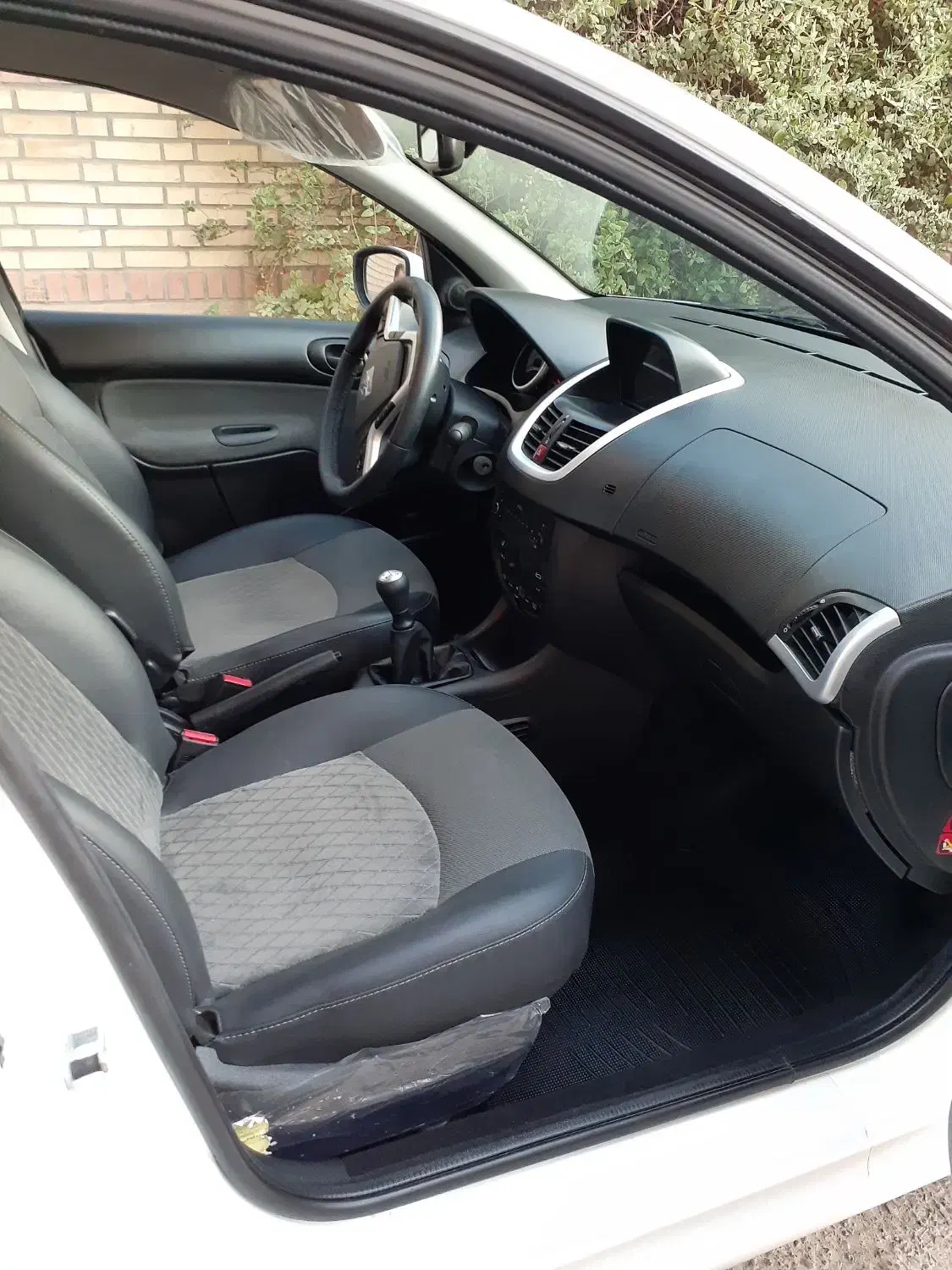 پژو 207 پانوراما دنده‌ای - 1404