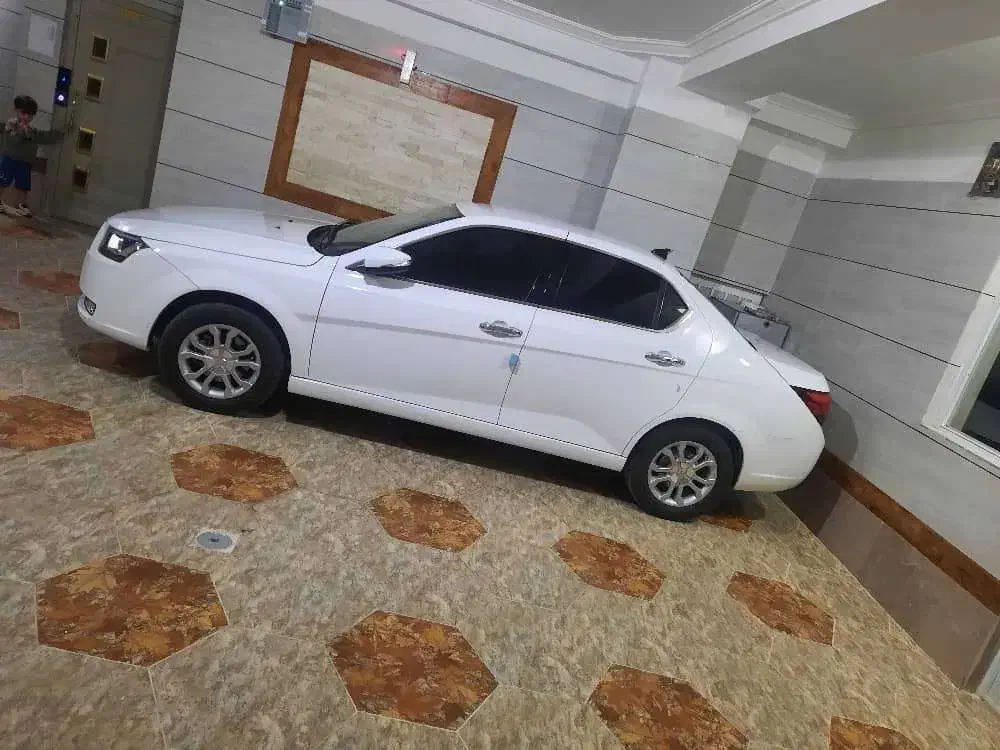 دنا پلاس ۵ دنده EF7 - 1402