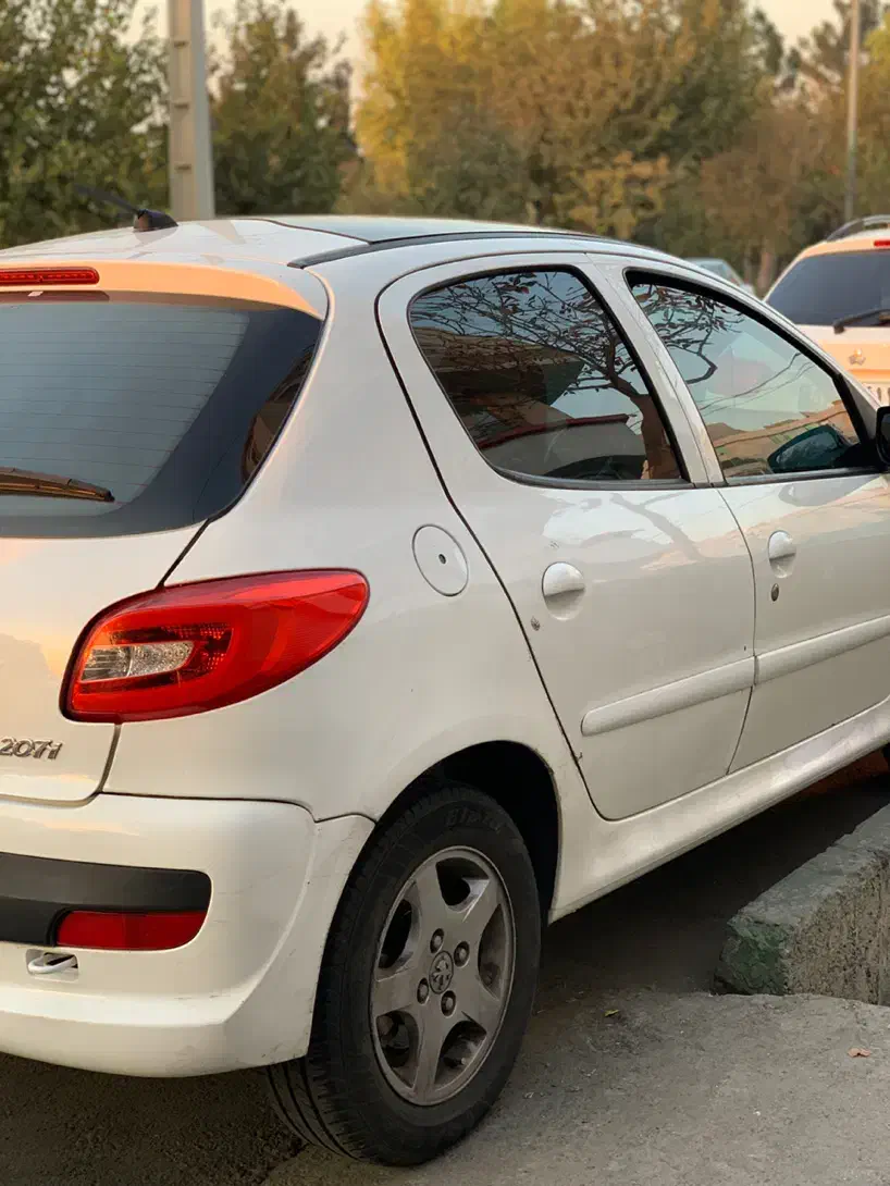 پژو 207 پانوراما دنده‌ای - 1401