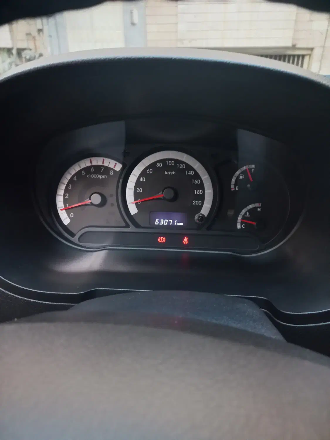 خودرو کوییک، معمولی آگهی ann_20988734