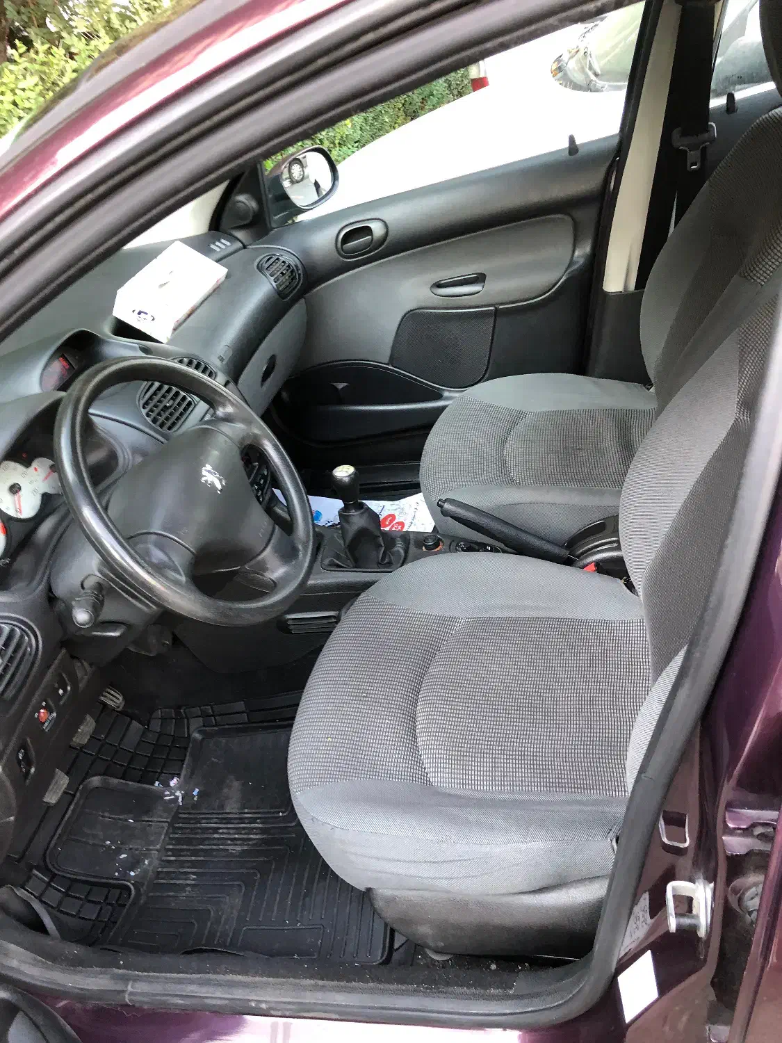 پژو ۲۰۶ صندوق دار v8 - 1394