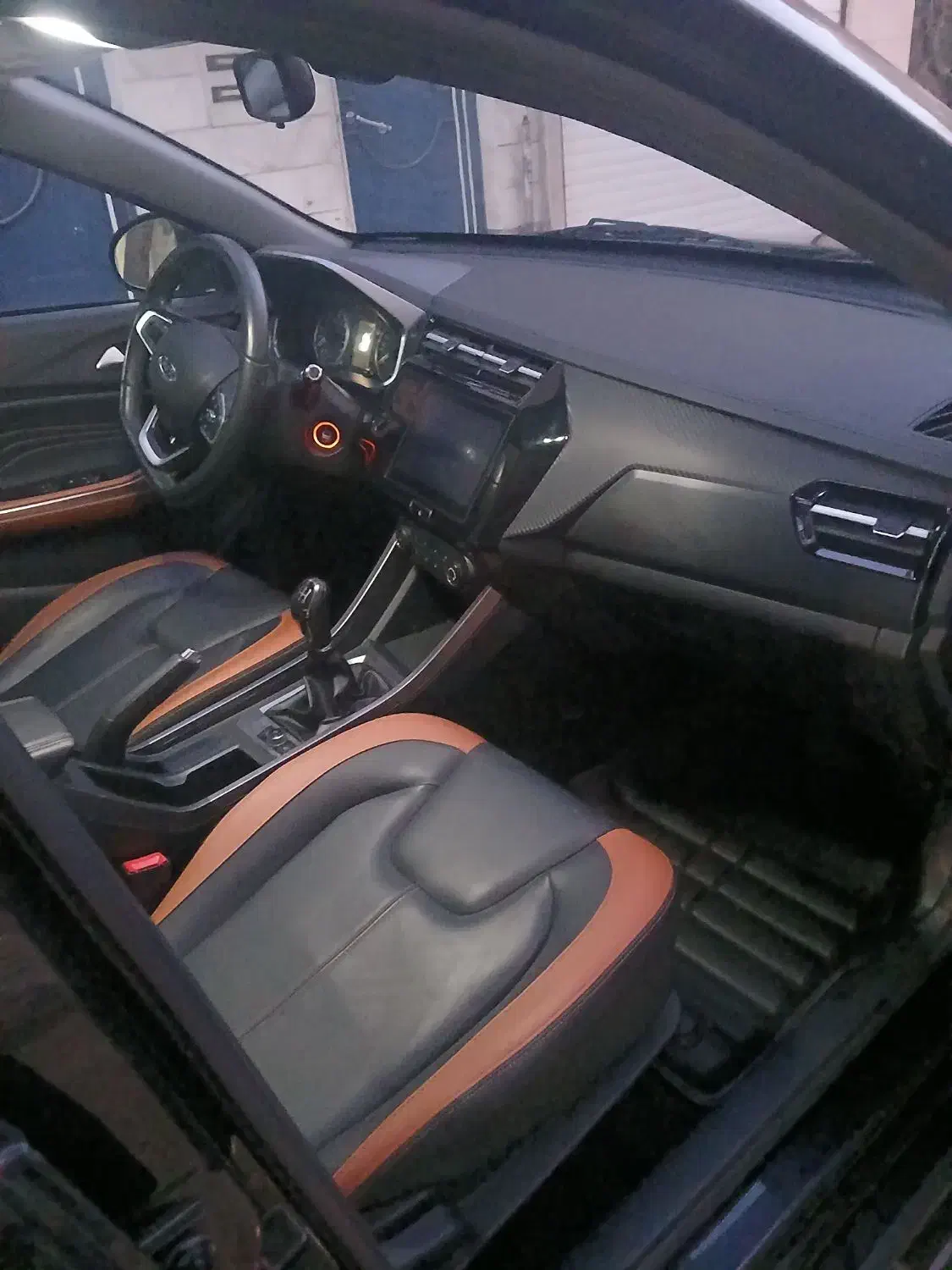 ام وی ام X22 پرو دنده‌ای - 1402