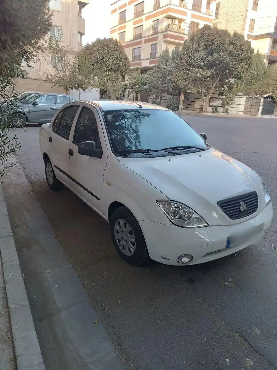 تیبا صندوق دار EX - 1395