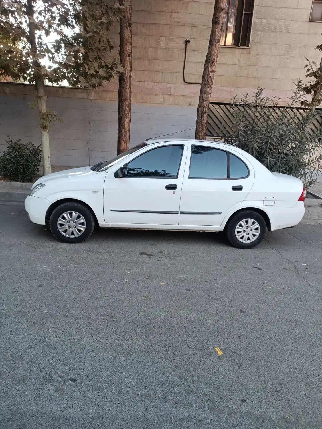 تیبا صندوق دار EX - 1395