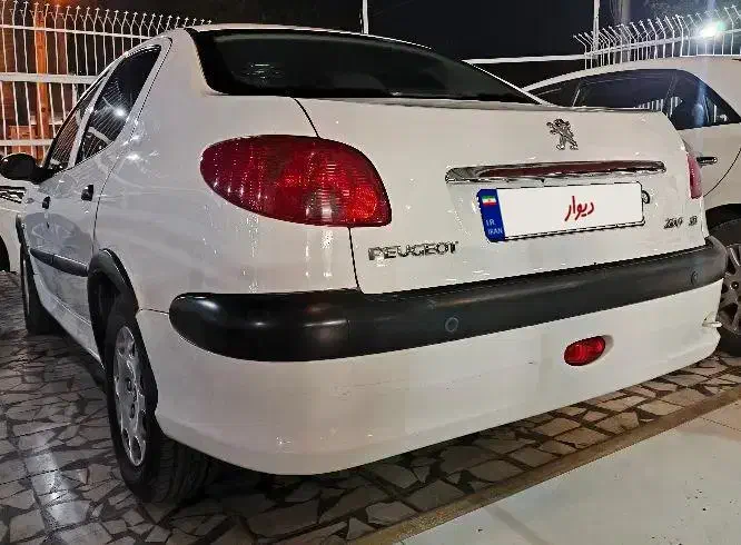 پژو ۲۰۶ صندوق دار v8 - 1397