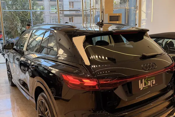 آئودی الکتریکی Q5 ۴۰ - 2024