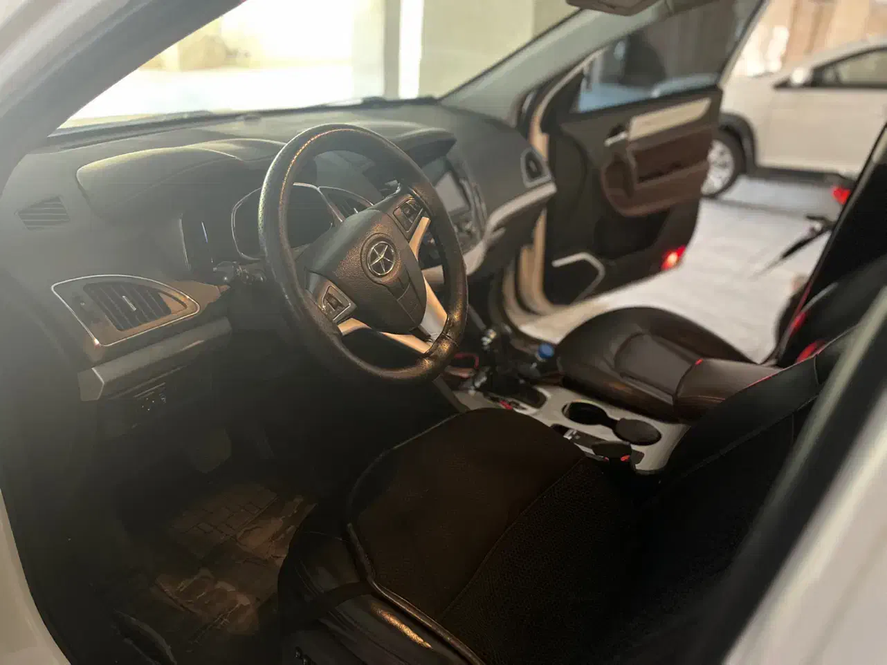 جک S5 اتوماتیک - 1402