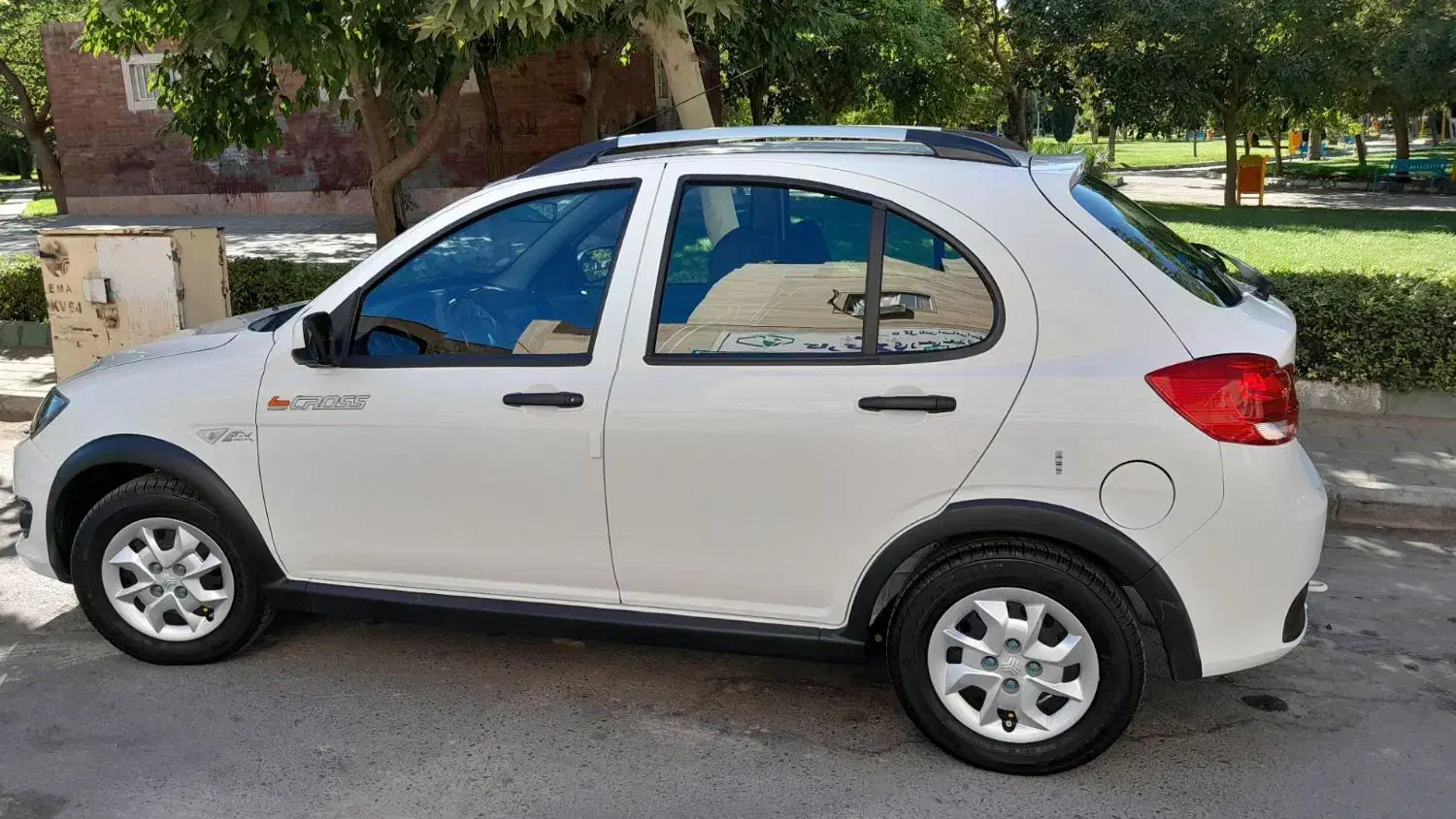 کوییک R دنده‌ای - 1403