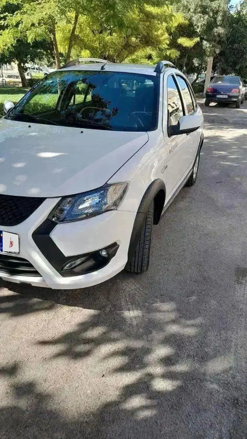 کوییک R دنده‌ای - 1403