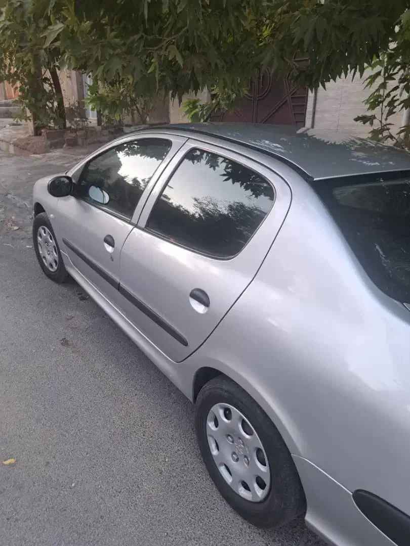 پژو ۲۰۶ صندوق دار v8 - 1386